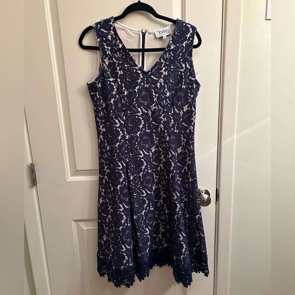 Donna Ricco Sleeveless Blue Lace Dress